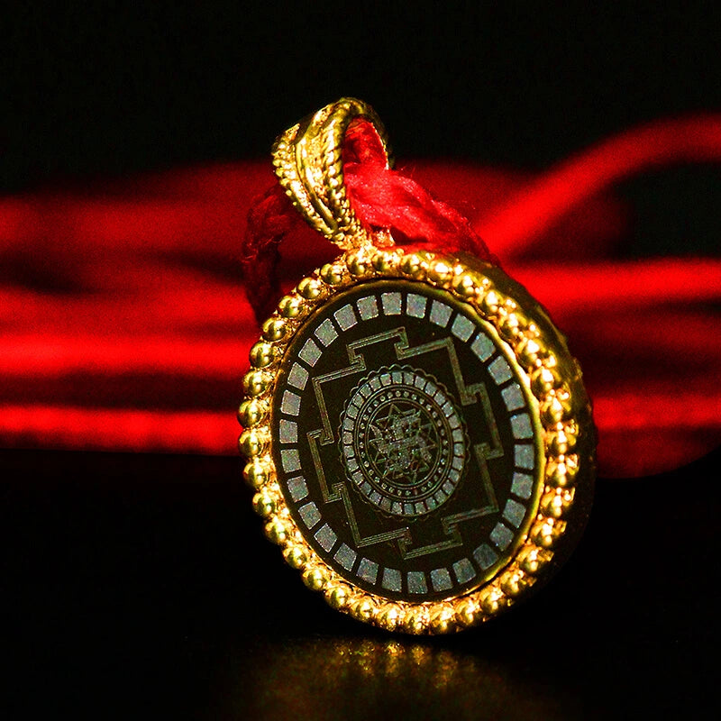 Dhan Laxmi yantra locket